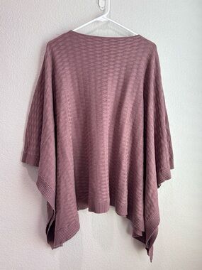 Lululemon Woven Divinity Poncho Sweater in Pink Mauve One Size Women’s
